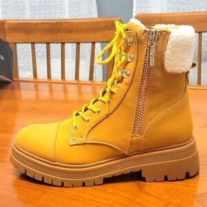 𝅺NINE West 9,5 M,woman